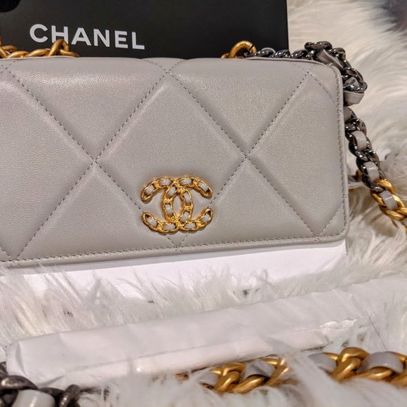 Brand New Chanel 19 WOC Grey Wallet on Chain - Picture 3 of 9